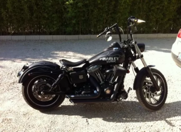 Harley davidson street bob 1584 cm3